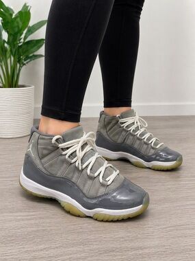 Air Jordan 11 Cool Grey GS 7.5Y Women’s 9 Gray White Retro Sneakers